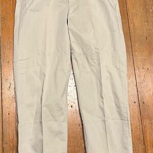LL Bean Classic Fit Double L Flat Front Beige Khaki Pants Mens Size Actual 34x34